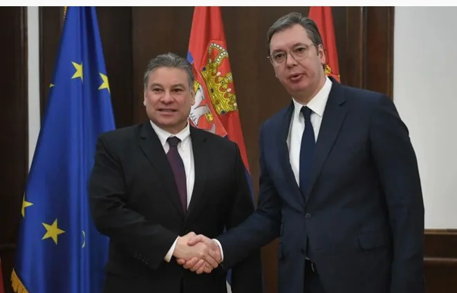 Escobar: Vuciq told me it would influence to convince Serbs to participate in elections
