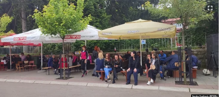 A piece of Zvecan's thorn wire removed, a quiet situation reported