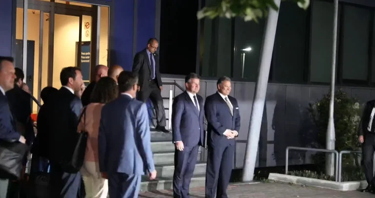Escobar e Lajcak con tre richieste per Kurt