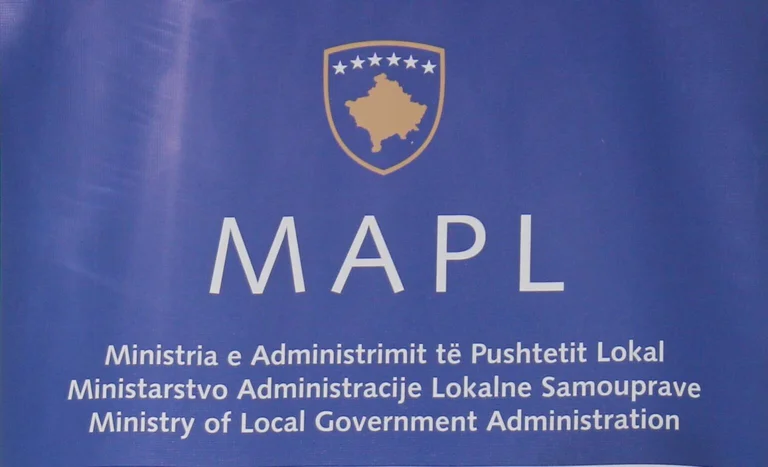 MAPL shows whether to be paid to the heads of Zubin Potok and Zvecan, who are not going to municipal objects