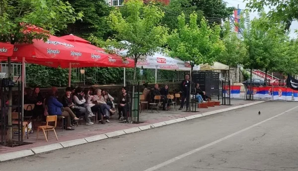 Protests in the north today, police show what the situation is like