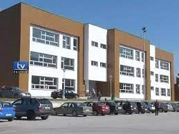 Gli studenti a Prizren minacciano di uccidere i compagni di scuola