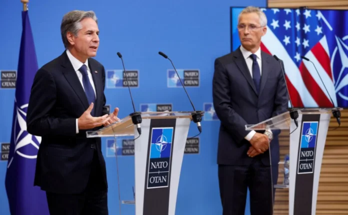 Blinken rencontre le chef de l'OTAN demain, prévient même la conférence de presse