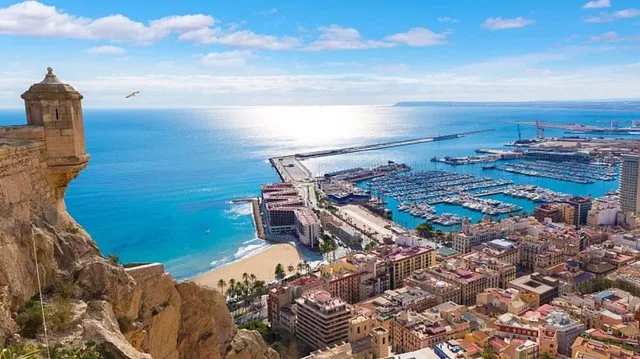 ¿Cuánto cuestan los apartamentos en la costa de la región? De Albania a Montenegro, Croacia, Grecia