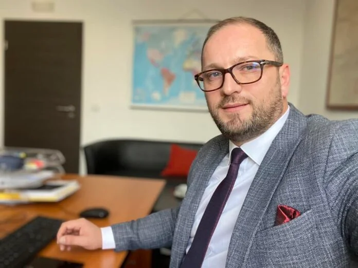 Heidi, PDK: Gloria a Kurti para Vuciqi Victorys