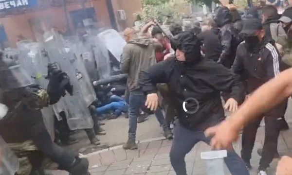 Unos 20 soldados de la KFOR heridos durante las tensiones en Zvecan
