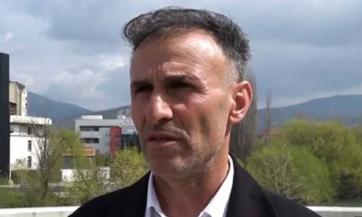 Presidente de Leposaviqi después de 14 horas todavía dentro de la instalación municipal