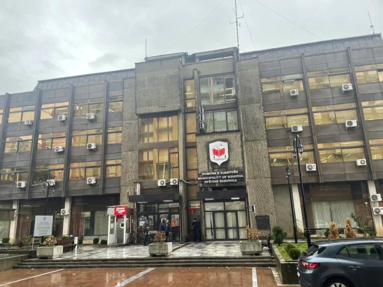 Gjakova municipio official arrested illegal recording of Albanian citizens