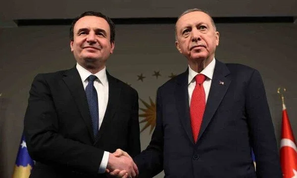Kurti felicita a Erdogan: Espero profundizar la cooperación de Kosovo