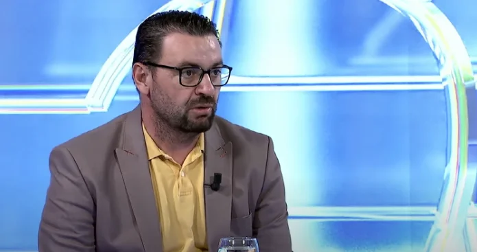 El ex Ministro Gashi: Habrá elecciones de nuevo en el norte, los jefes no van a la oficina el lunes