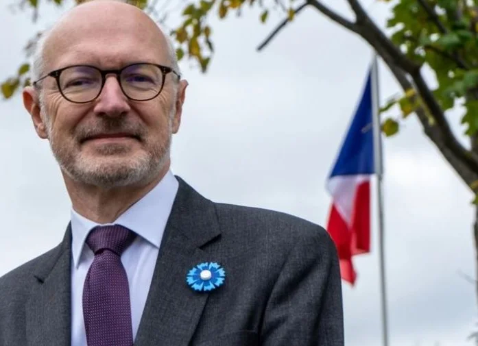 Francia reacciona a las palabras de la UE sobre acontecimientos en el norte: las autoridades de Kosovo colaboran estrechamente con la OTAN, KFOR, EULEX