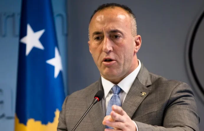 Haradinaj: Los serbios en el norte no caen presas de Vucinqi