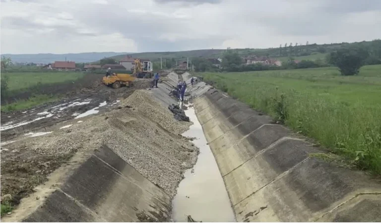El canal viviente requiere cierre o asedio del Canal de Iber Lepenc