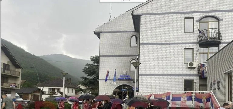 El presidente de Zubin Potok está bloqueado por el municipio.
