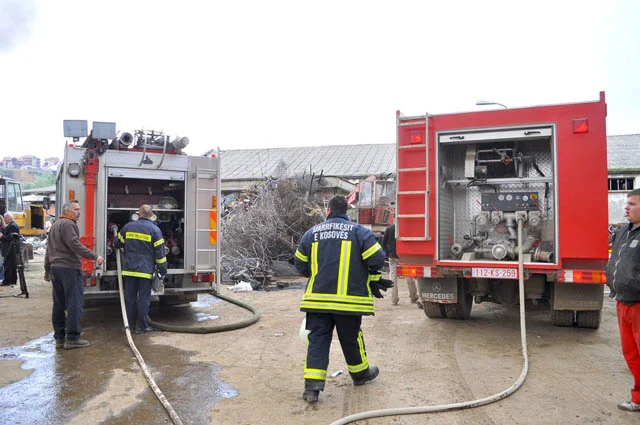 Advertencias: Los bomberos tienen tantos problemas que nada está funcionando