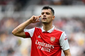 Jaka unter den Kandidaten ausgewählter Jahrspieler bei Arsenal