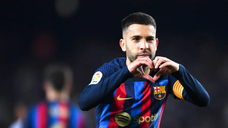 Yordi Alba sale de Barcelona