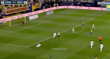 Dieses Ronaldo-Ziel will überhaupt nicht kommentieren, sehen, wie sein Schuss im Tor endete.