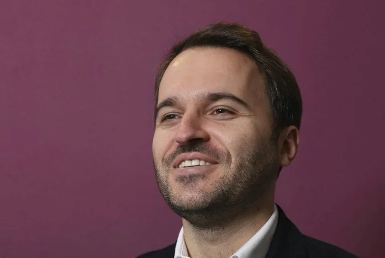 Krasniqi para el norte: Kurt intentó, resistió y finalmente se retiró