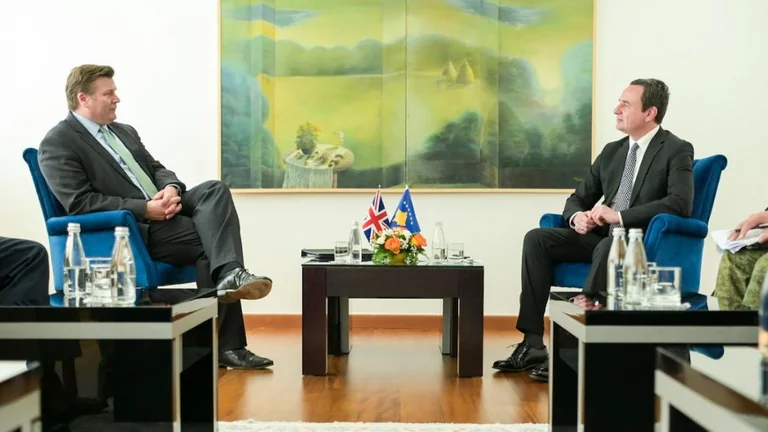 Ministro británico Heapey: Kosovo es una historia de éxito