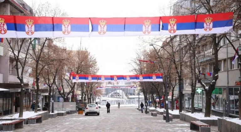 Kërkesa për djegien e mandateve në veri vlerësohet shantazh ndaj Kosovës