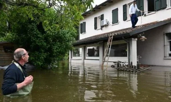 Inundaciones de deslizamientos de suelo en Italia: Más de 36 mil personas son evacuadas