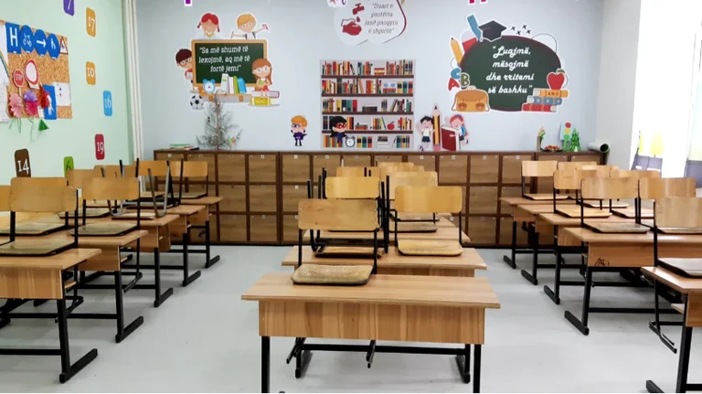 La migración afecta a las escuelas, junto con las familias, los estudiantes también se van
