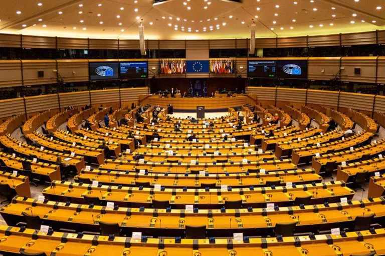 El Parlamento Europeo, cinco países de la UE escépticos: Meet Kosovo