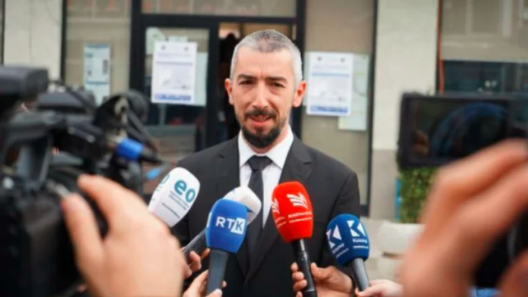 Reuters: El partido gobernante albanés ocupa el cargo en la zona serbia de primavera