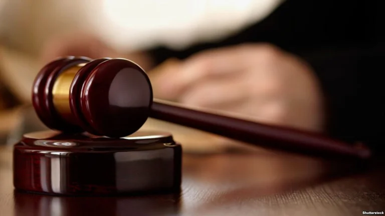 Aktakuze contra la reserva serbia por violación del albanés durante la guerra
