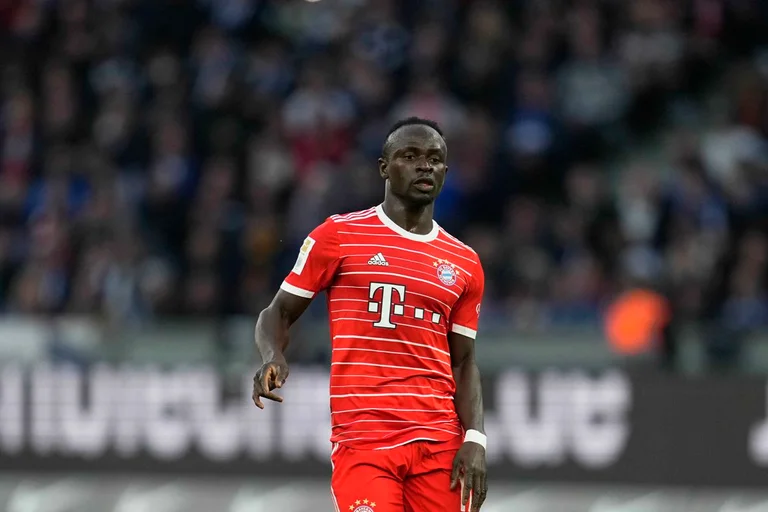 Sadio Mane puede volver a Premierliga, Liverpool interesado en él