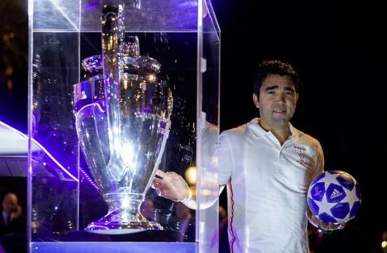 Barcelona lista para nombrar al director del club Decon