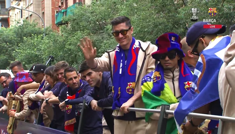 Loco: Así es como se celebra el título de campeón de Barcelona en La League