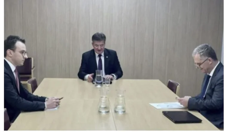 Reuniones para la Asociación en Bruselas, Lajcak se reúne con Petkov