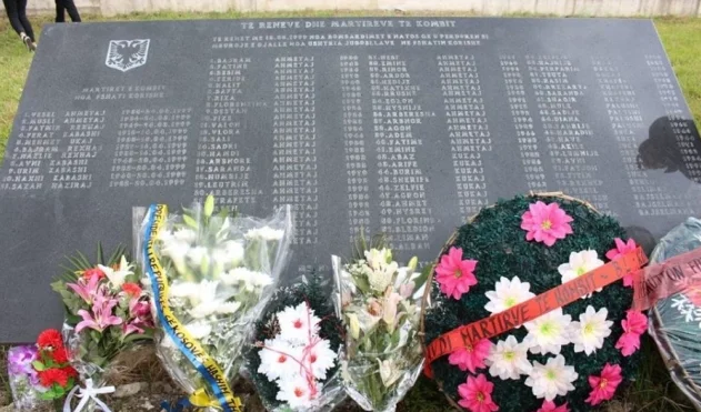 24 años de barbarie serbia a albaneses en Corisha