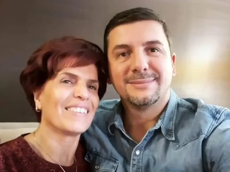 Esa enfermera de 45 años, Krasniqi se unió a su madre: Kosovo no tiene enfermeras para otros estados