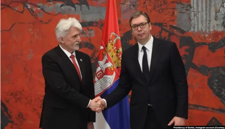 Kiev agradece a Serbia por ayuda humanitaria, materia de armas