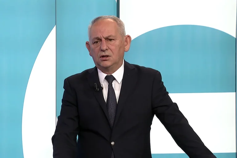 Dreshaj: Jemi në valën e shkapërderdhjes, shkuarjes së trurit dhe rënies së lindshmërisë