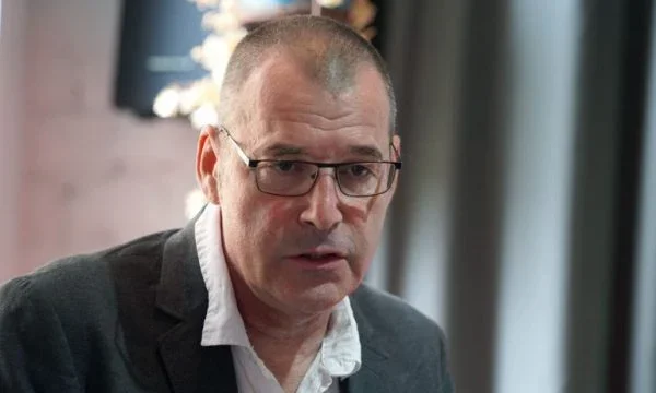 Shkrimtari serb: Duhet të marrim përgjegjësi për krimet në Kosovë