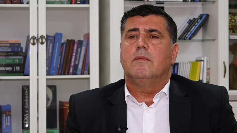 Haziri: Zgjedhjet e dështuara në Veri janë përcjellë me vendimin e dështuar për hapjen e urës së Ibrit