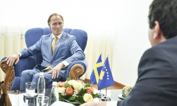 Ambasadori i Suedisë: I lumtur që Kosova mori liberalizimin e vizave gjatë presidencës tonë