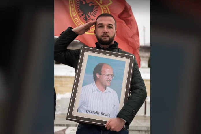Djali i të zhdukurit me dhunë – lutje Kurtit të mos bëjë marrëveshje të dëmshme për Kosovën