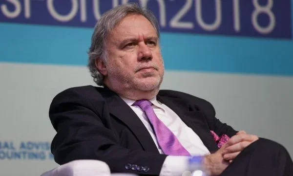 Ish-ministri grek nuk ka lajme të mira për njohjen e shumëpritur nga Greqia