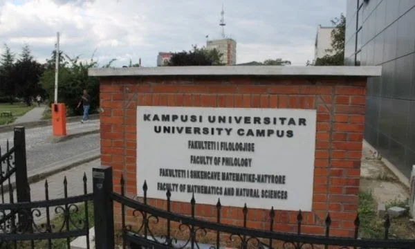 Kundërshtohet heqja e emrit të Hasan Prishtinës nga UP-ja, kërkohet të tërhiqet rektori