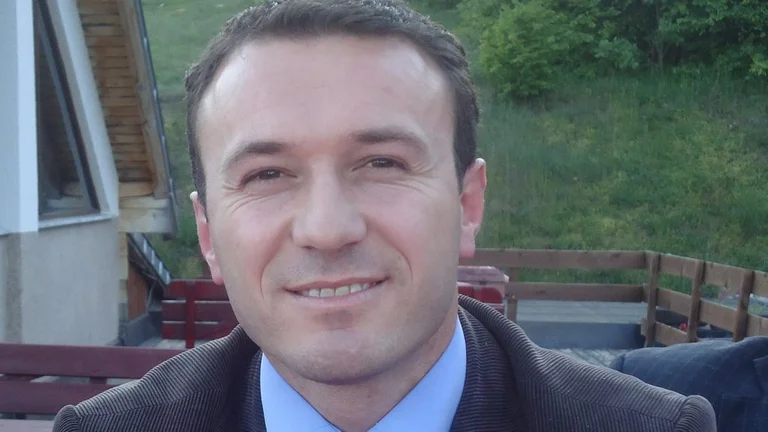 El ex fiscal que abandonó Kosovo reacciona ante Haradinaj: Me pidió una cita oficial.