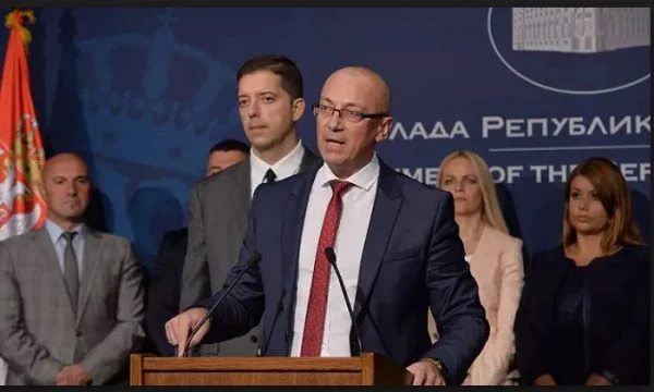 Lista Srpska e falënderon Vuçiqin për marrëveshjen, thonë se nuk i pranojnë targat RKS