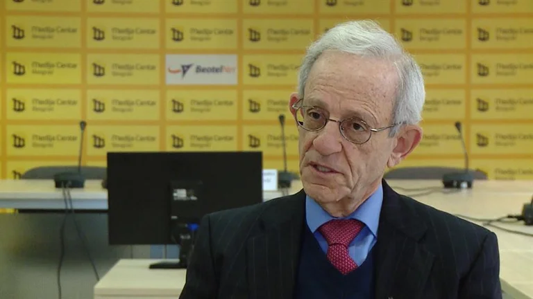 Serwer: Vuciq conoce a los estadounidenses, los europeos no aceptarán de jure Serbia