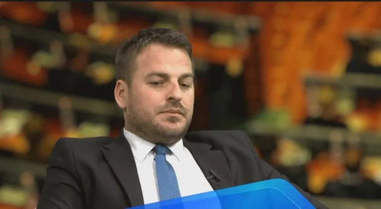 Muja réagit aux députés du PDK pour “risque de prison”: Je ne connais ni Shala ni Haxhiu.