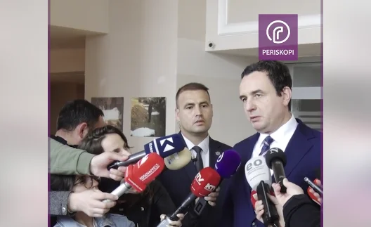 Deberías querer tu país. Estoy hablando con los resultados de la CEC, Primer Ministro hizo lo siguiente: Kurti cuello a cara con el periodista del Norte de Periscop.