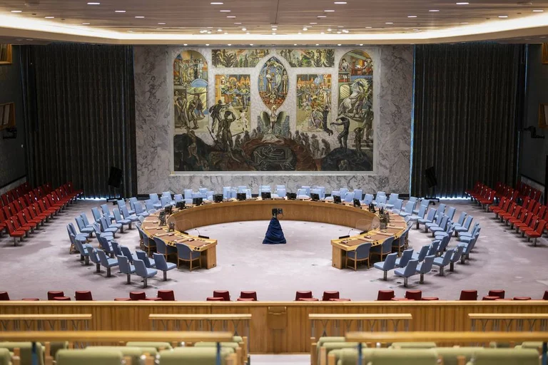 El esfuerzo ruso por socavar Kosovo en el Consejo de Seguridad habla del cuartel general de la ONU